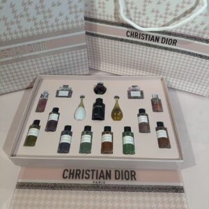 16 pcs miniatures(6b004)